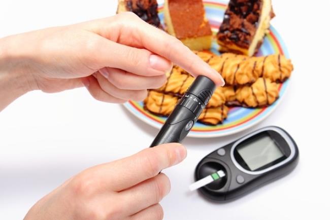 סרט מדידת היקף, עוגה ומכשיר לבדיקת גלוקוז, ג'ארדיאנס לטיפול בסוכרת